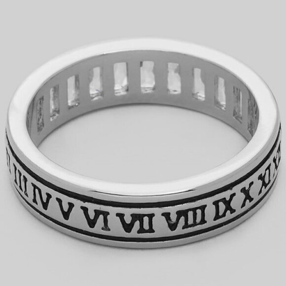 SILVER ROMAN NUMERAL RING - Picture 1 of 2